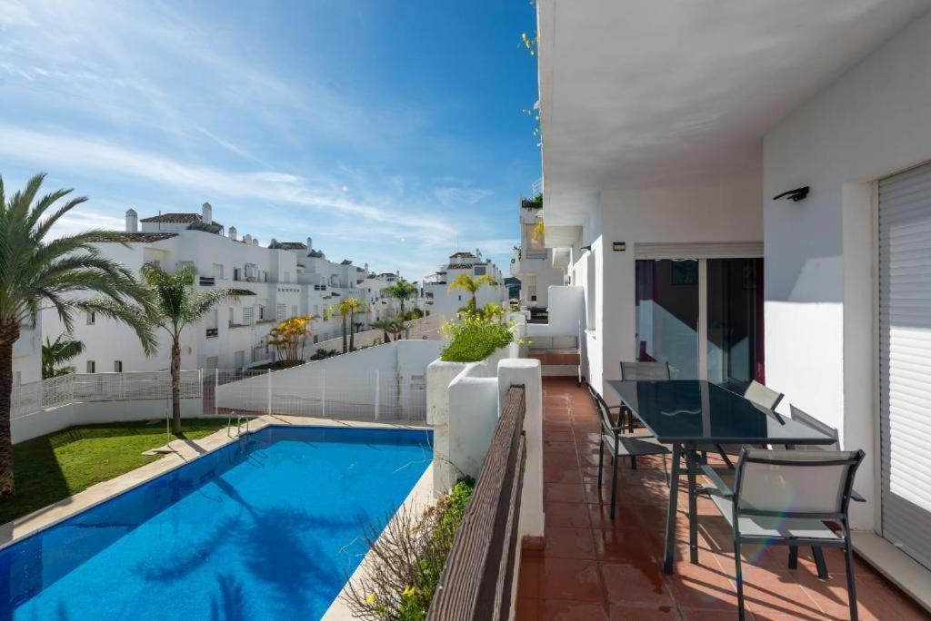 Valle 4-9 * Estepona