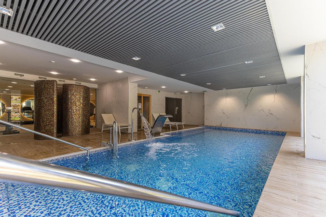Modern Highend Oasis W/sea Views *