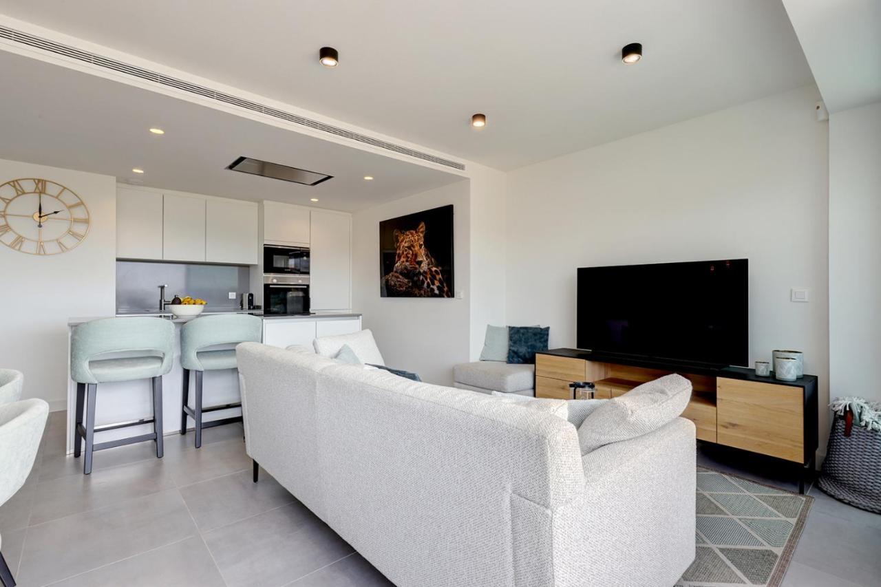 Modern Highend Oasis W/sea Views