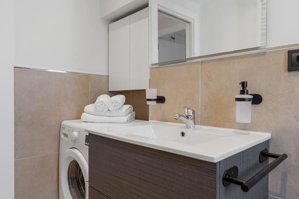 De 1 Apartment