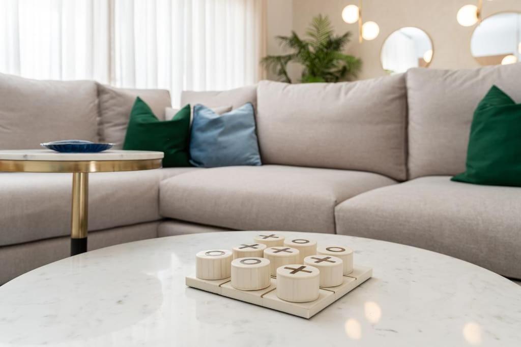 Appartement Stunning Apartment-7 People-6 Pools.402 Estepona