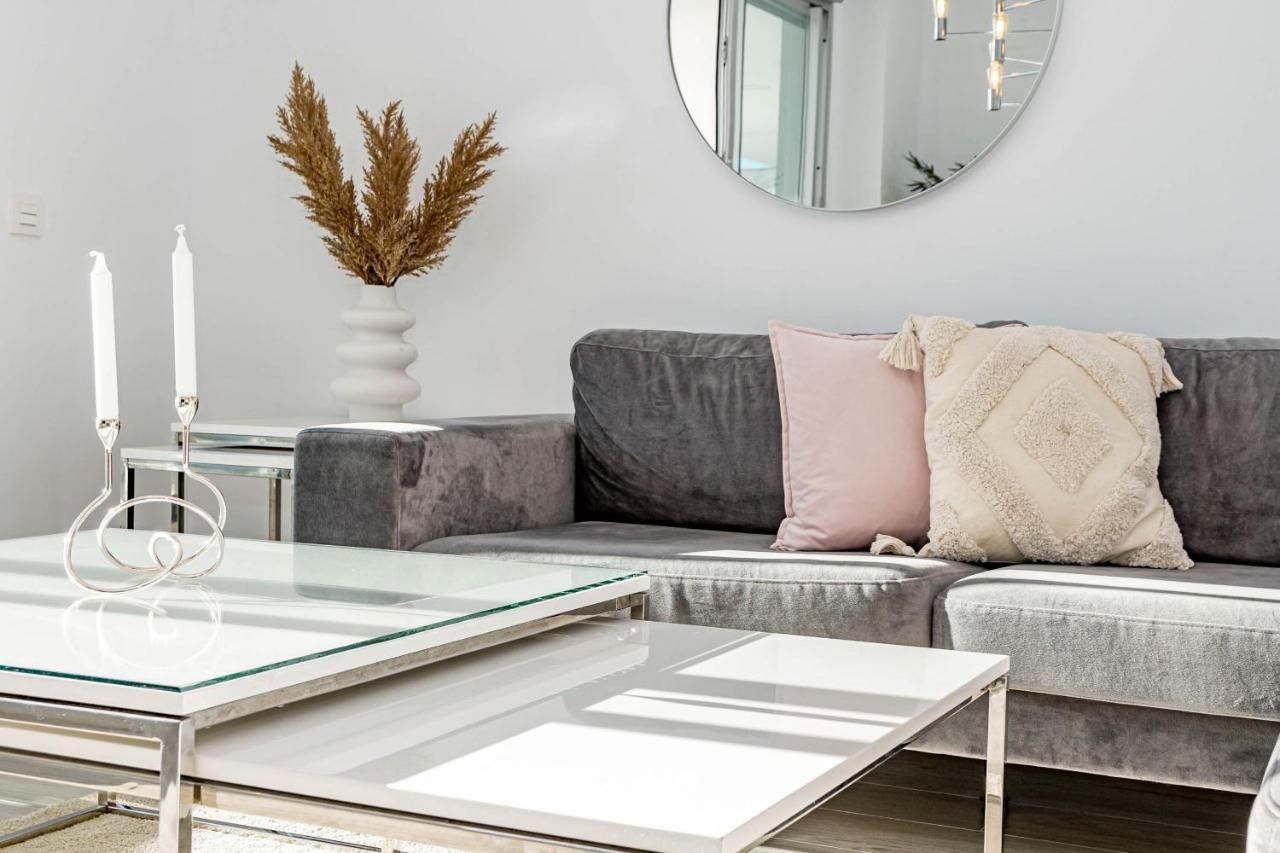 Ov5bb- Modern Family Flat, Lovely Views Apartment *