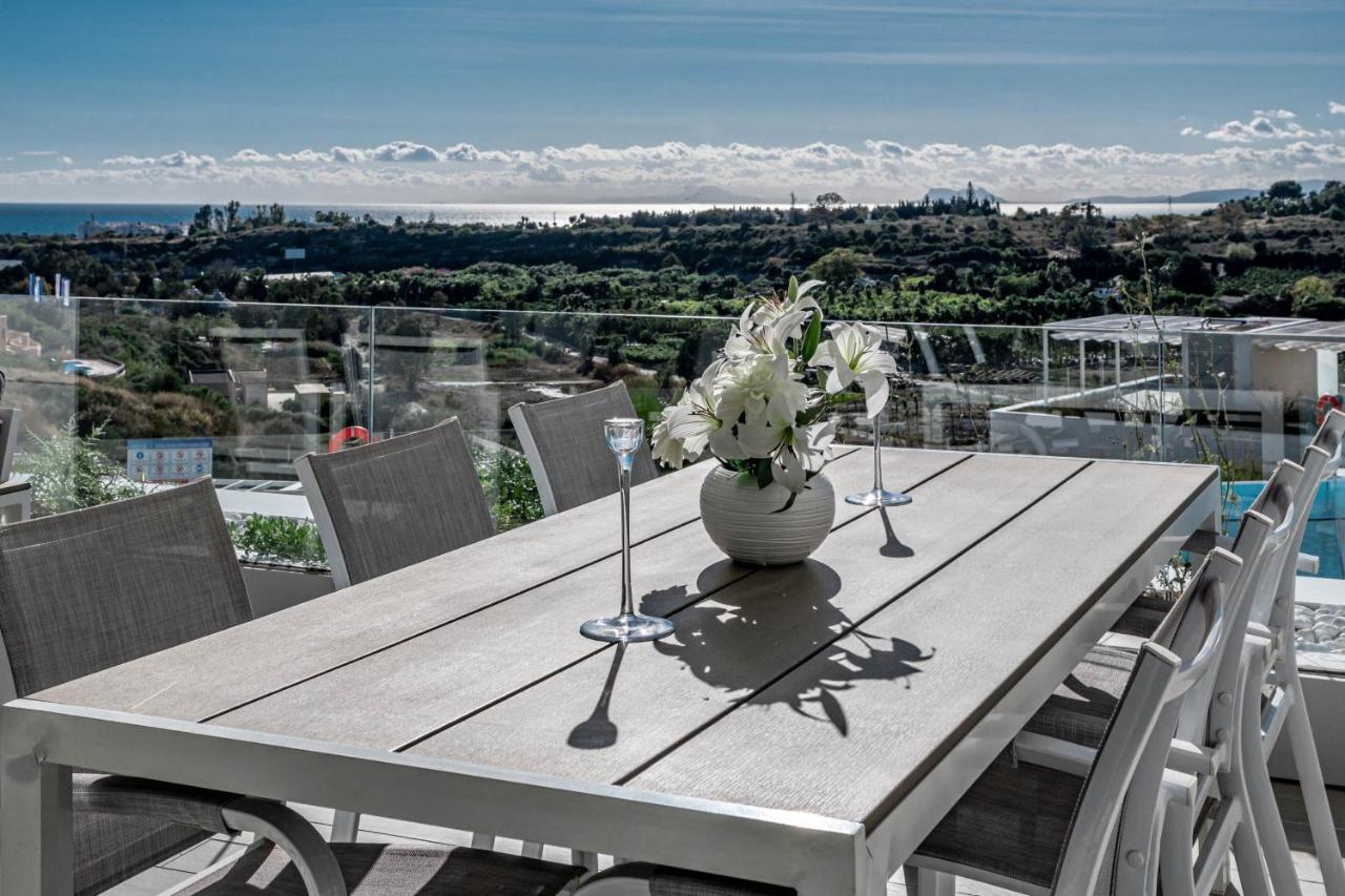 Ov5bb- Modern Family Flat, Lovely Views Apartment Estepona