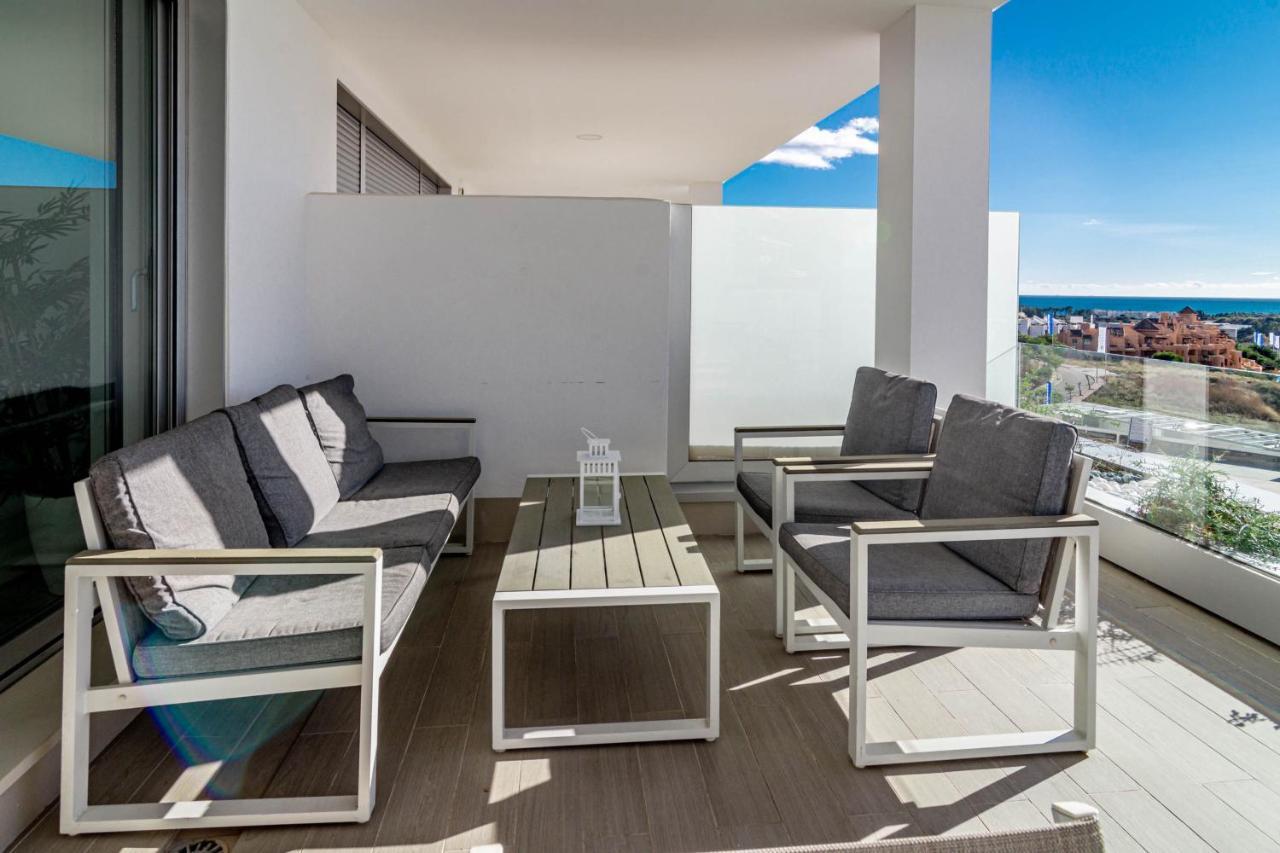 Apartment Ov5bb- Modern Family Flat, Lovely Views Estepona