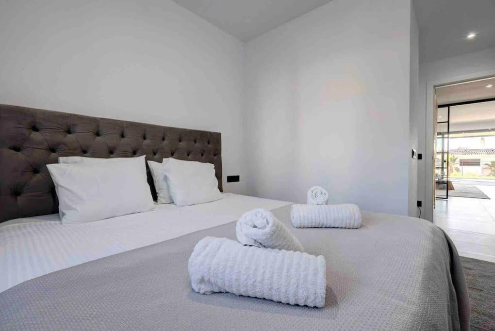 Luxury In Mirador De Hills Apartment Estepona