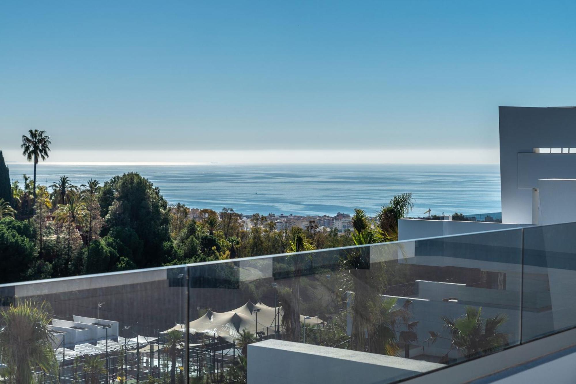 Luxury In Mirador De Hills Apartment *