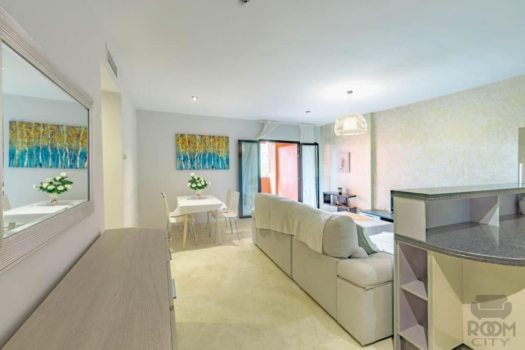 Balcones Mar Apartment Estepona