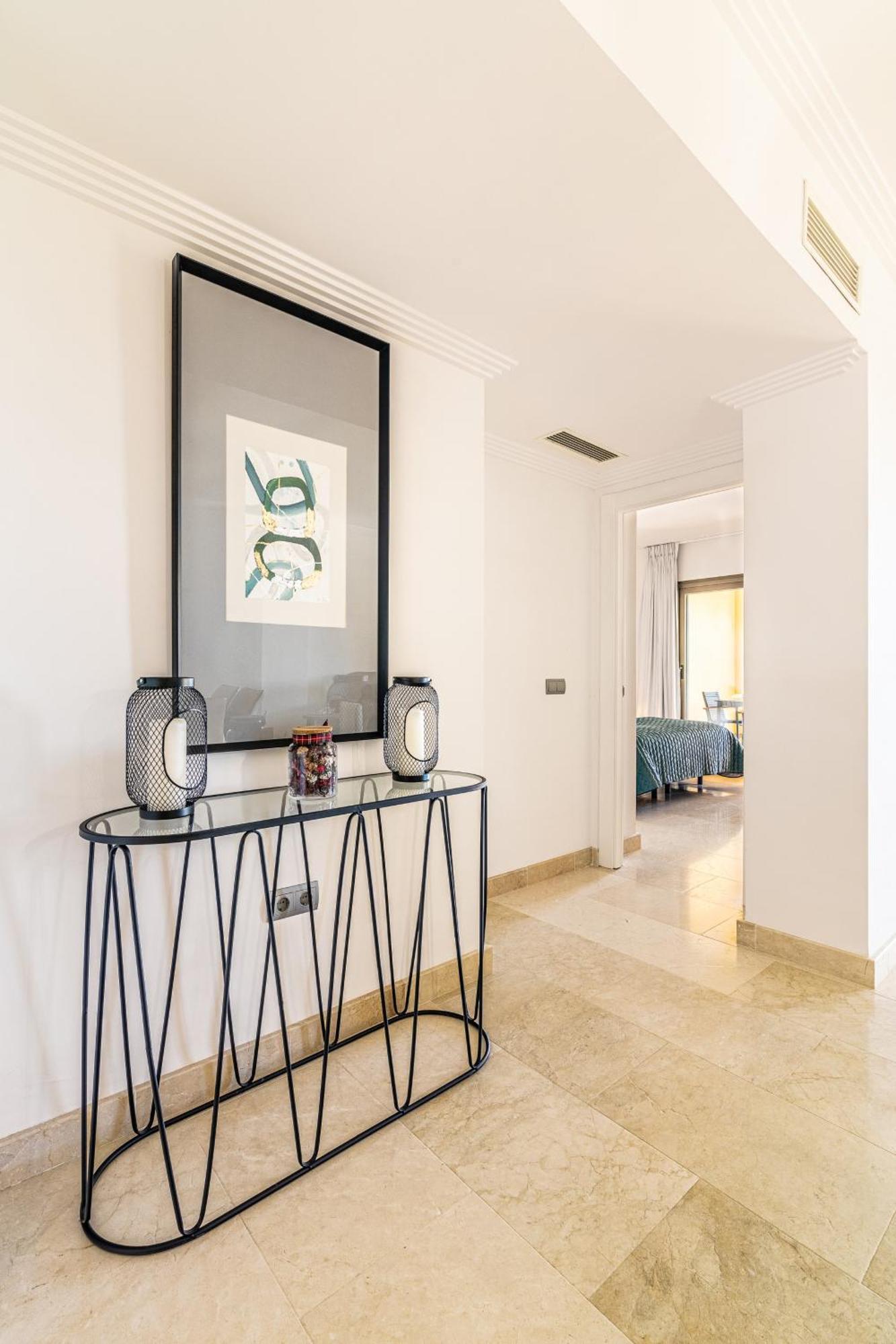 Cozy 2-bedroom In Hacienda De Cifuentes Apartment *