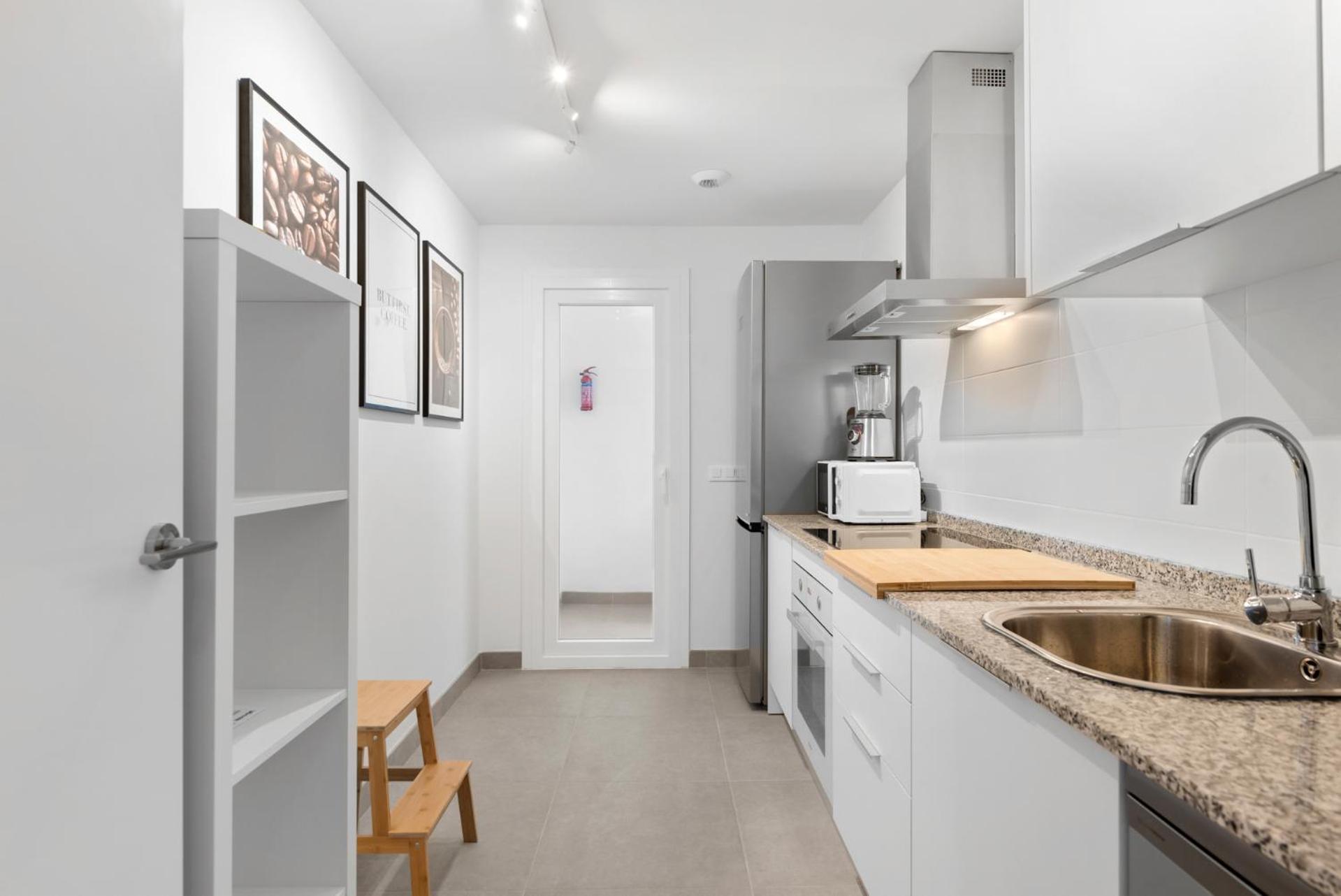 Modern 3-bedroom Family Centre Apartment