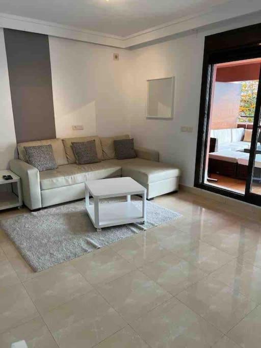 Luxury Marbella Apt, Pool,beach. Appartement Estepona