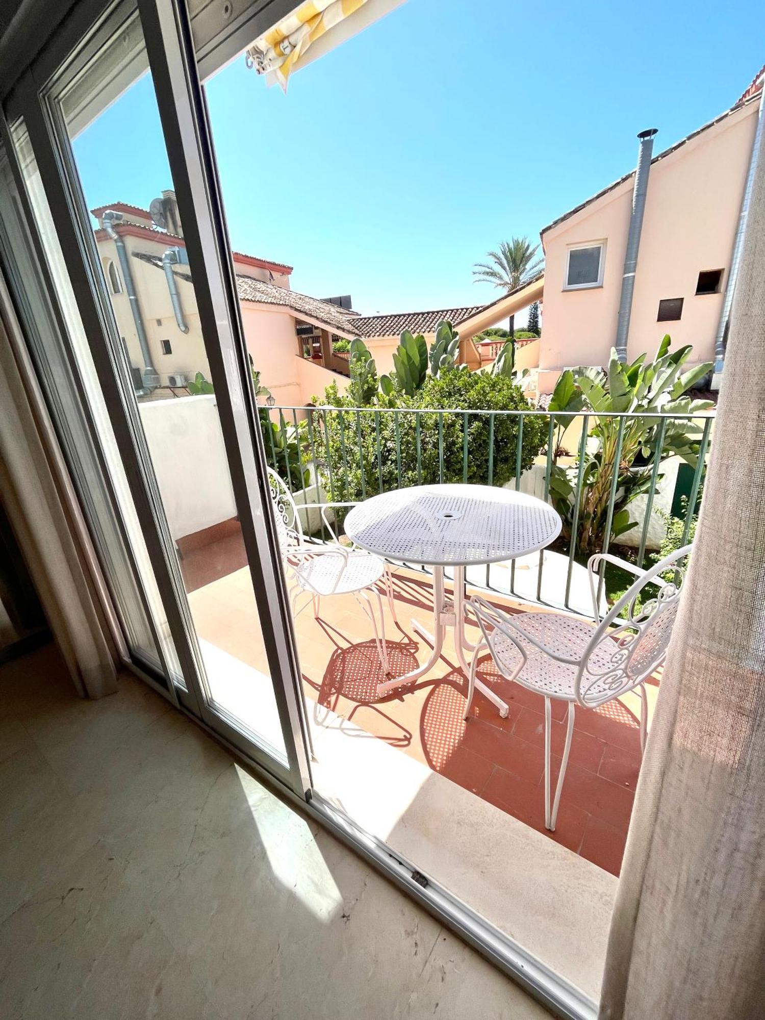 Benavista Paradise Apartment *