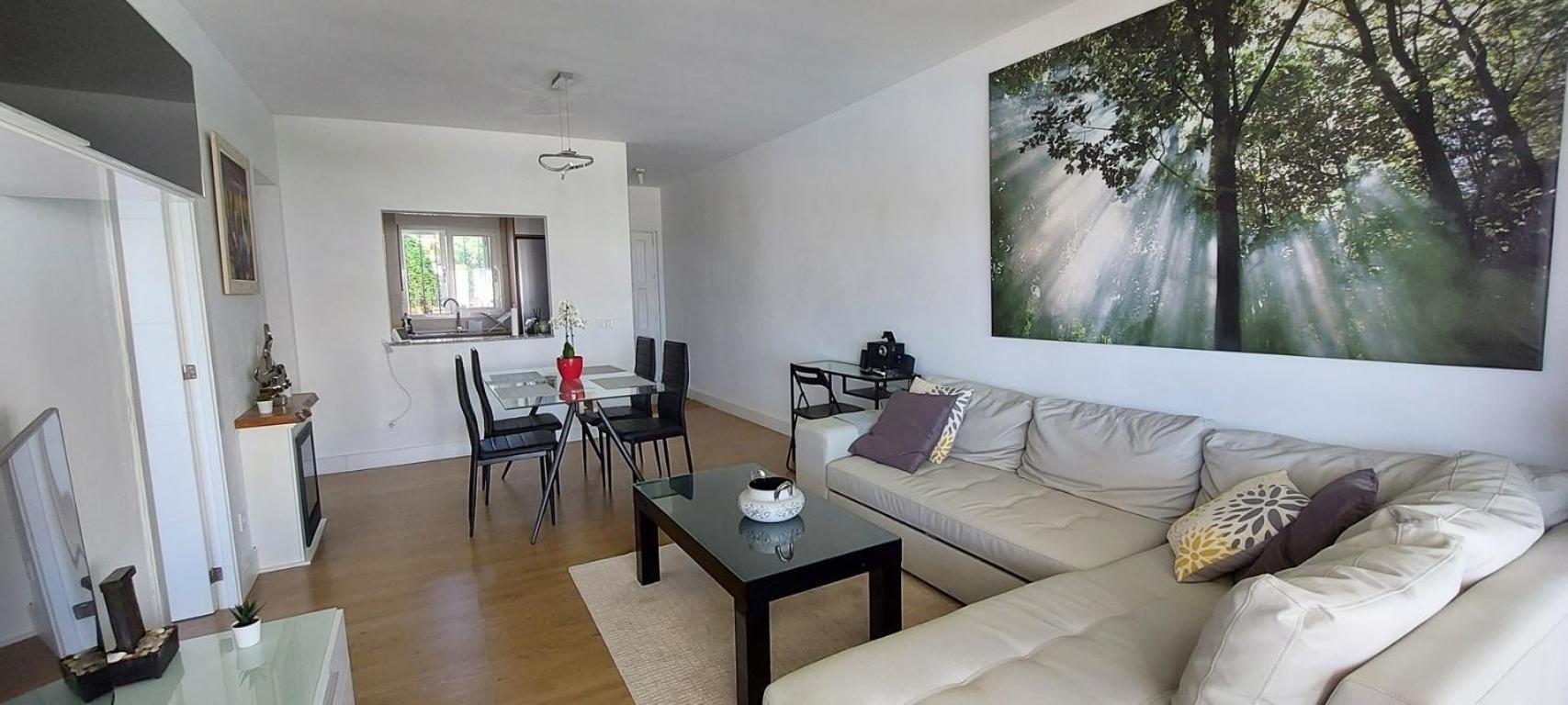 Refurbished 2-bed In El Paraiso Alto Apartment *