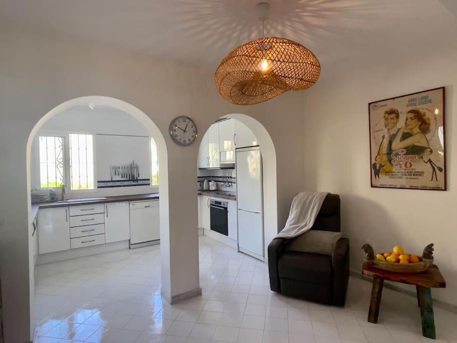 Spectacular Views At Beachfront Townhouse Rdr318 Estepona