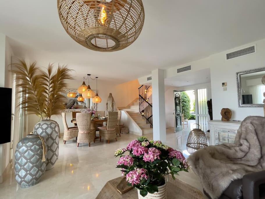 Holiday home Spectacular Views At Beachfront Townhouse Rdr318 *