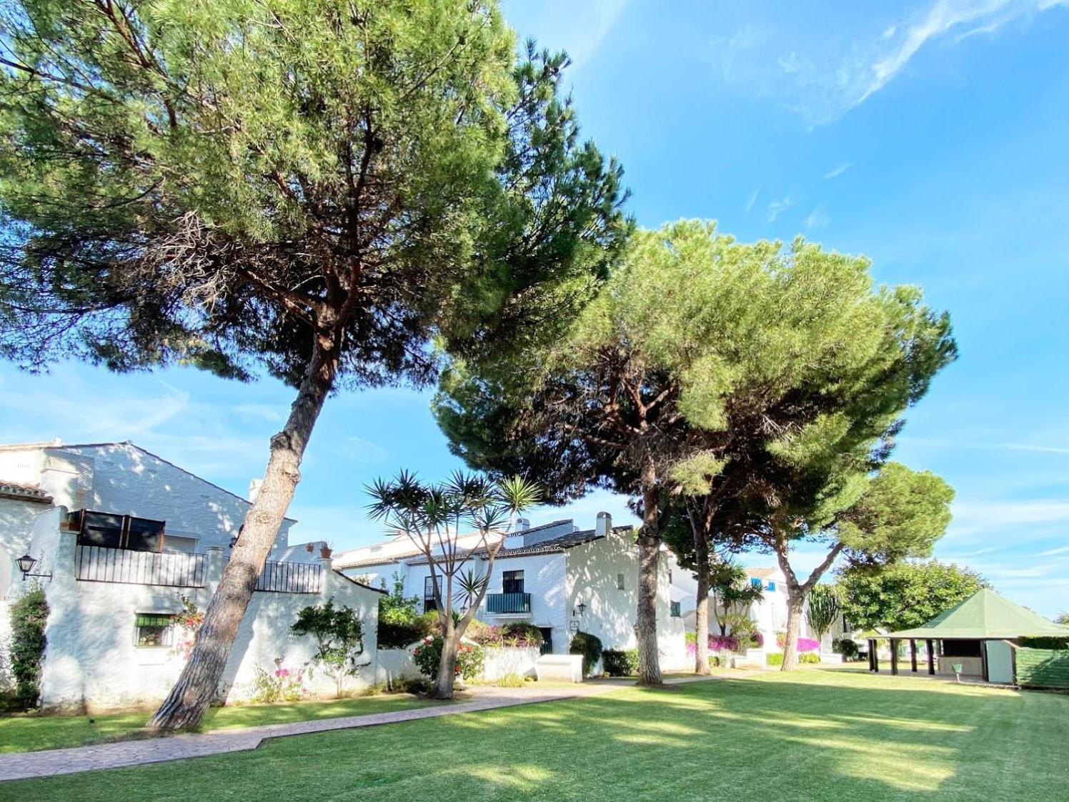 Tarifa Especial, Sin Aglomeraciones En Piscina Y Playa, Cerca De Puerto Banus *