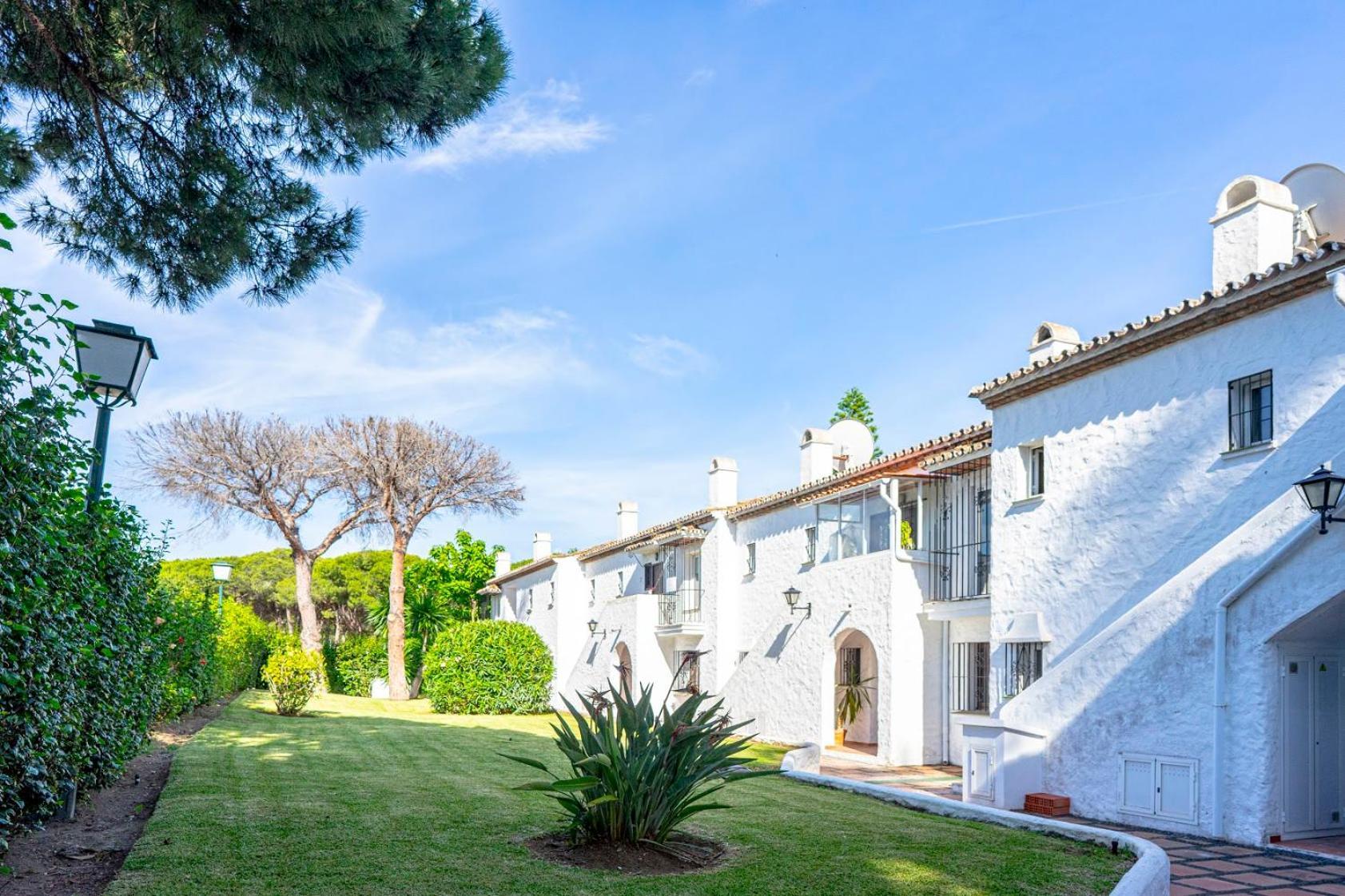 Apartamento Tarifa Especial, Sin Aglomeraciones En Piscina Y Playa, Cerca De Puerto Banus Estepona