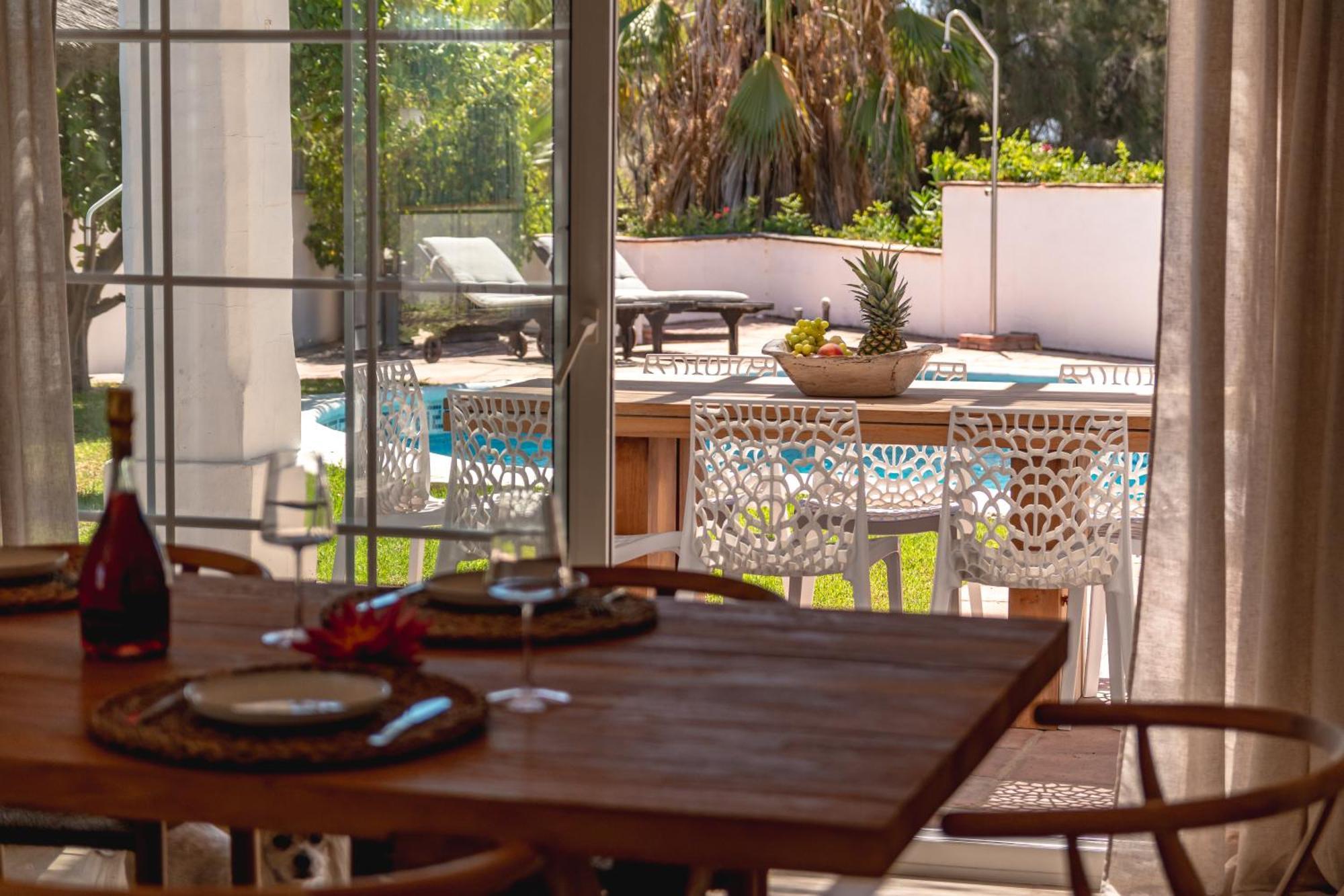 Luxury With Stunning Sea Views, 600m From The And The Port, Private Pool, Walking Distance To The Old Town And Amenities Pousada Estepona