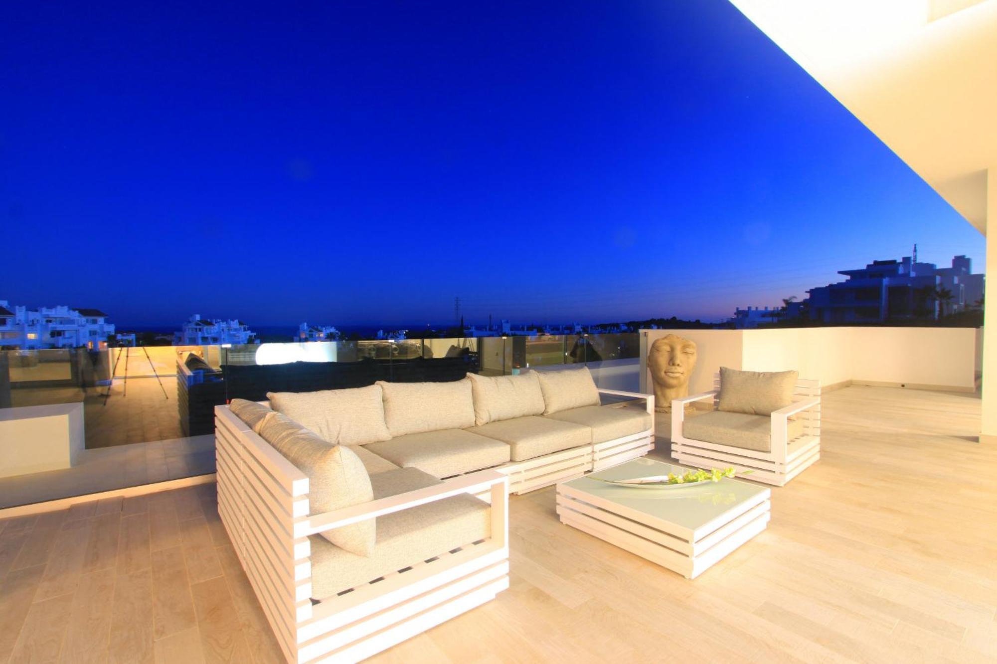 2288 New Modern Penthouse With Privat Pool * Estepona