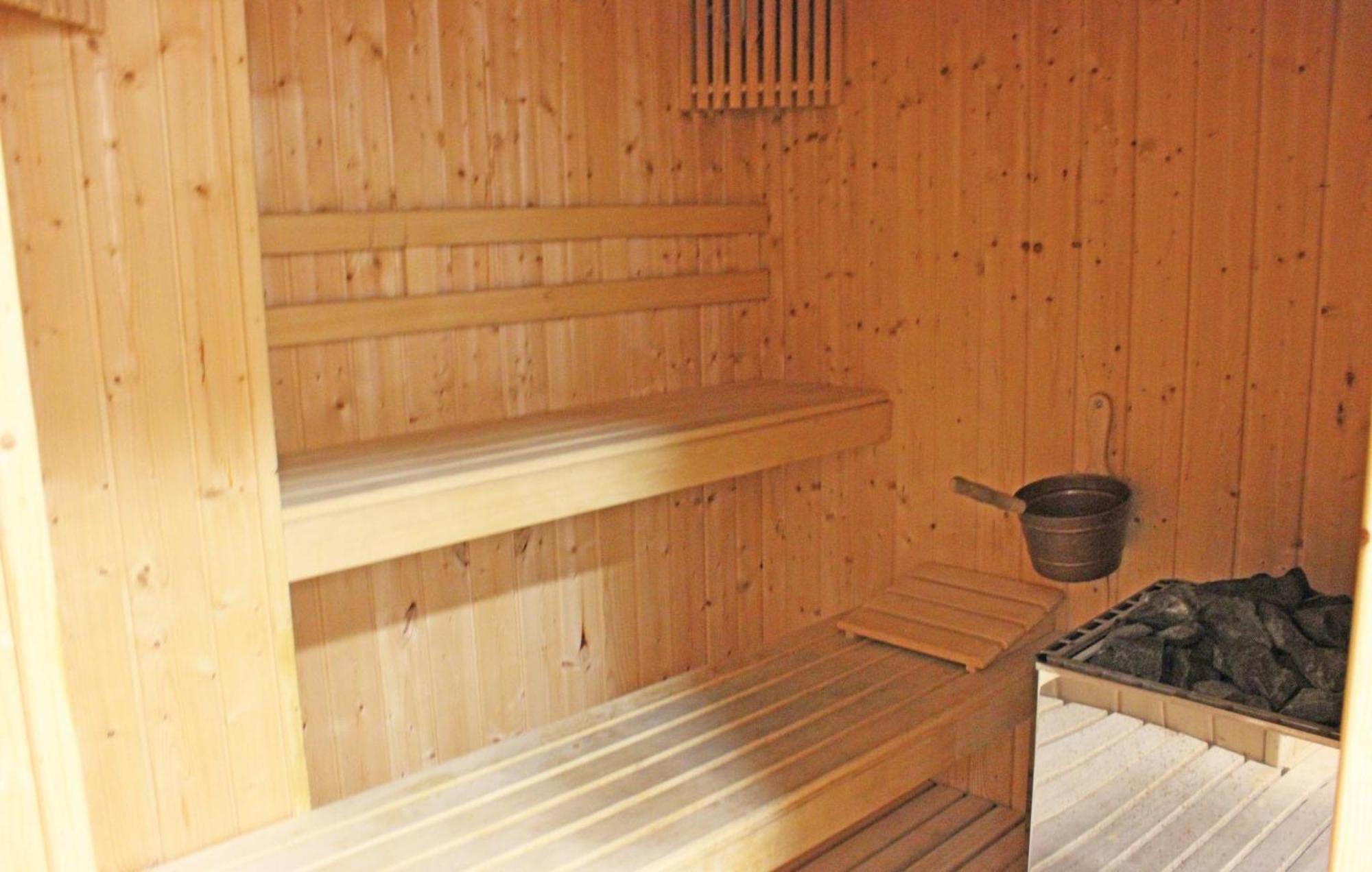 Apartment Amazing In With Sauna Estepona