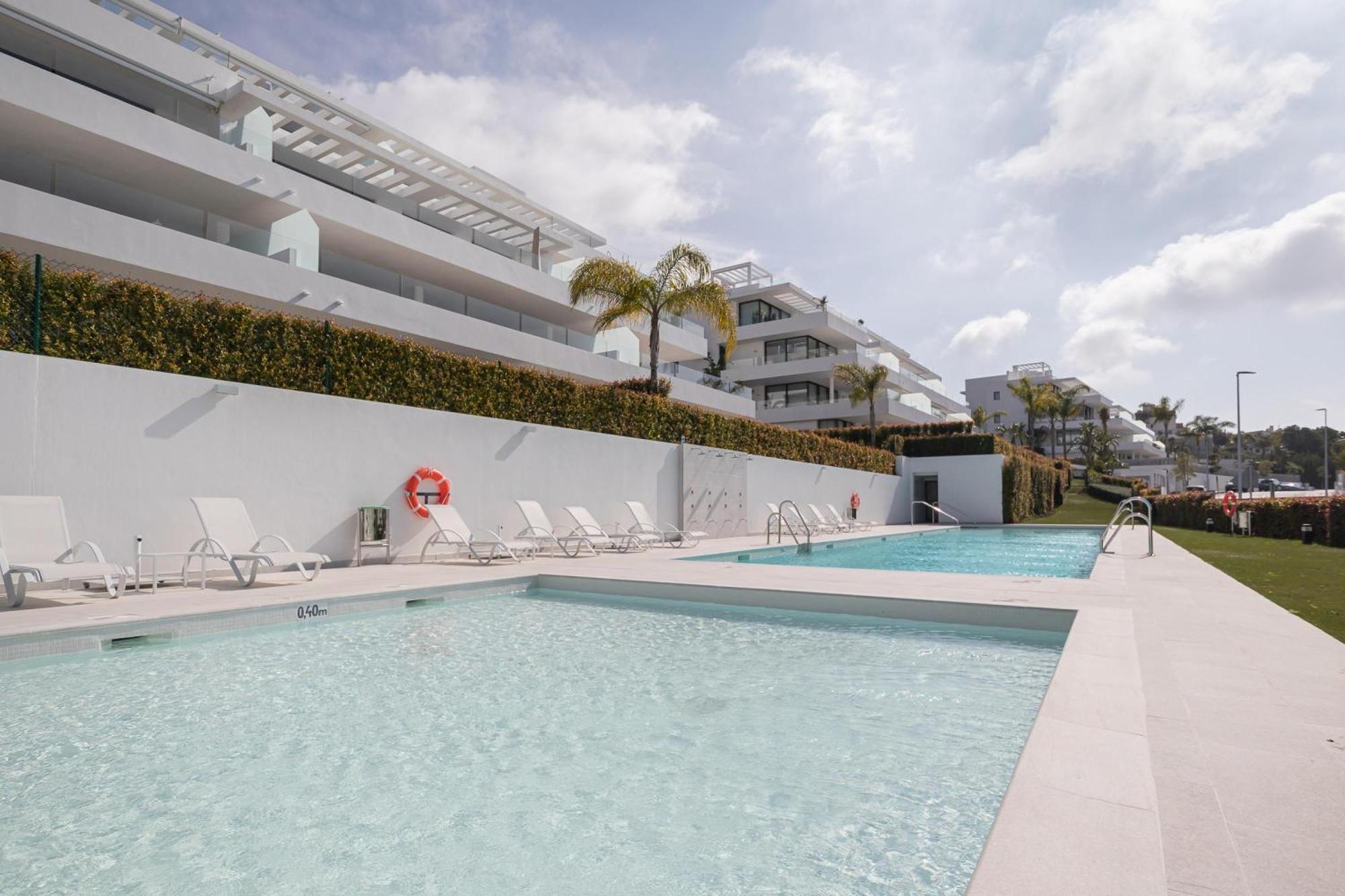 Marbella Golf With Pool - Happy Apartment *