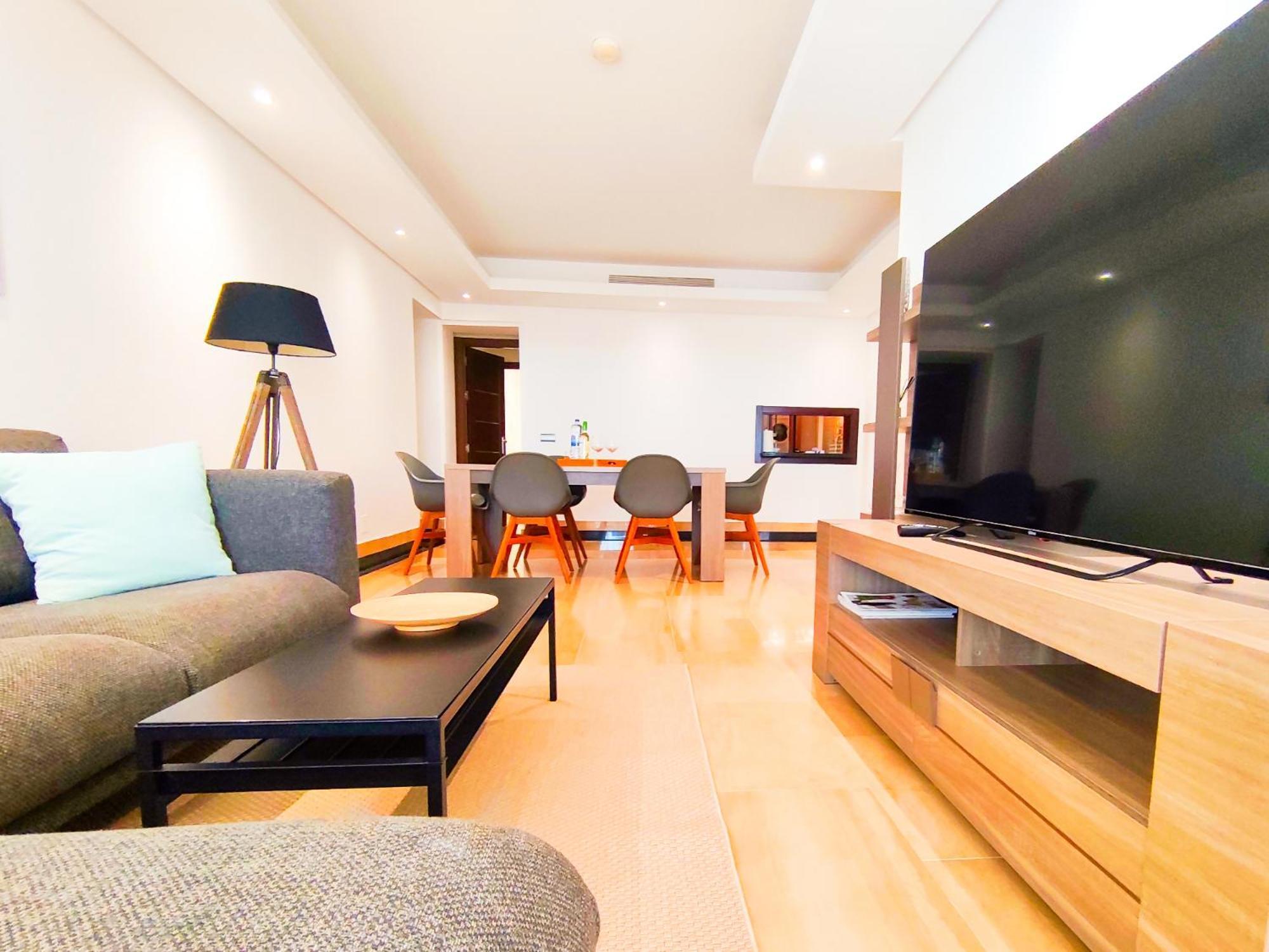 Luxury 3 Bedrooms Private Heated Pool Ehhouse Apartment *