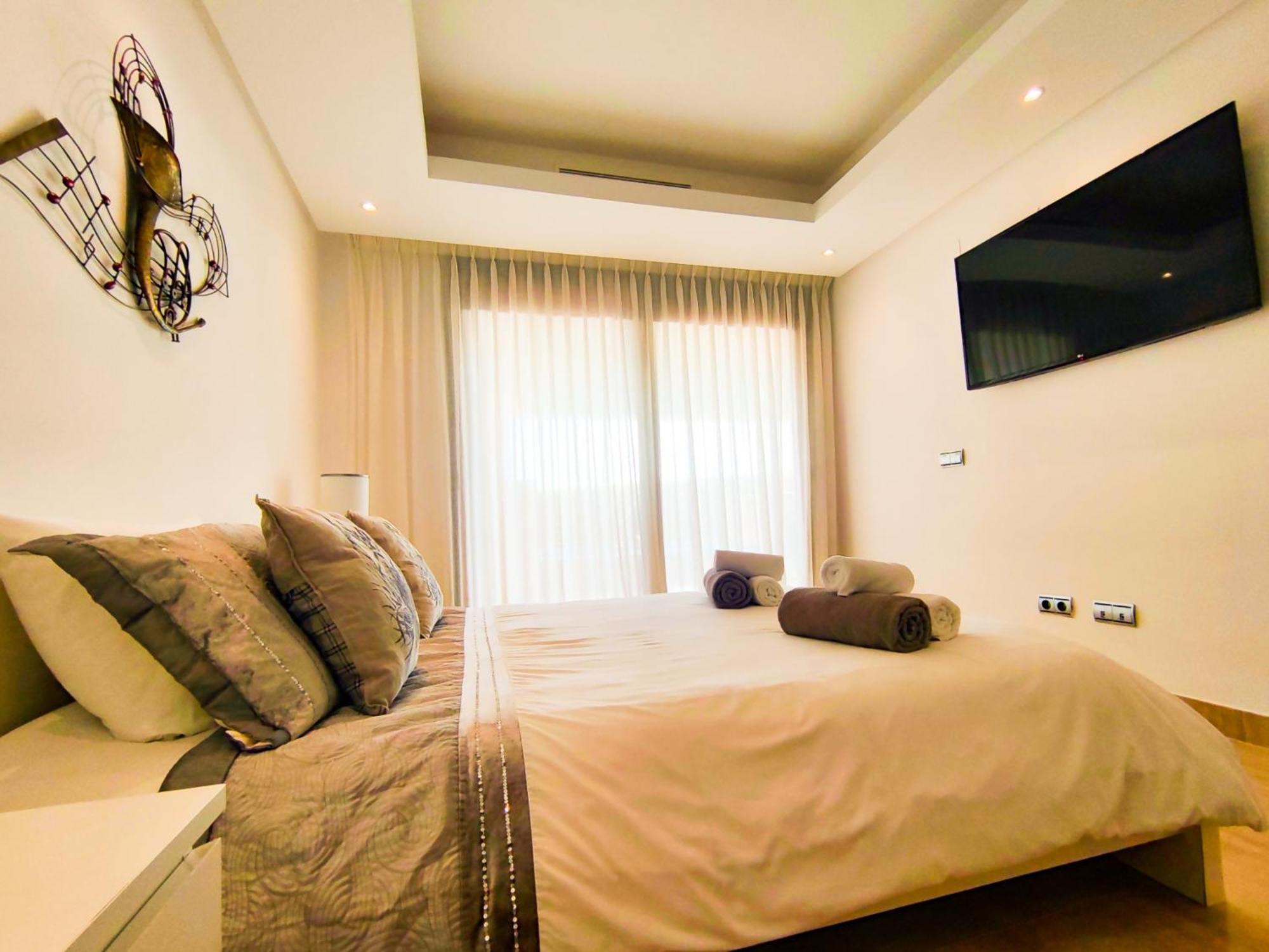 Apartment Luxury 3 Bedrooms Private Heated Pool Ehhouse