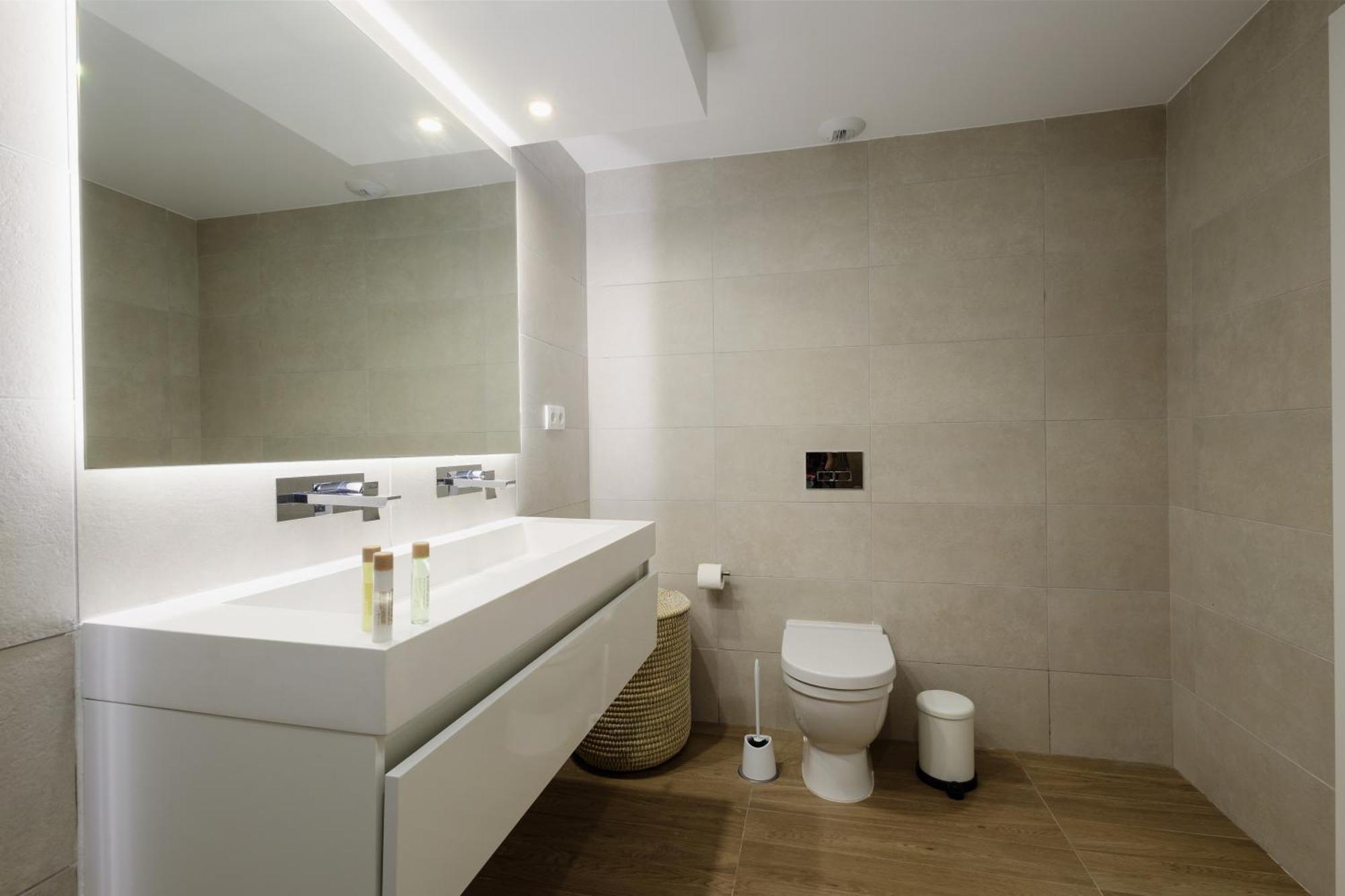 Luxury With 2 Bedrooms In Cancelada * Estepona