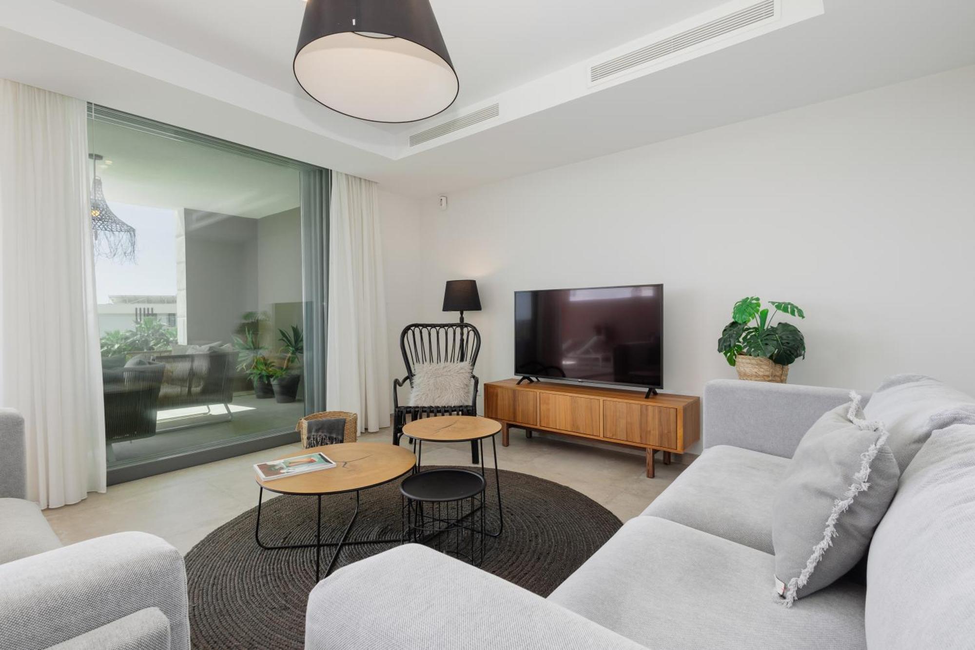 Luxury With 2 Bedrooms In Cancelada