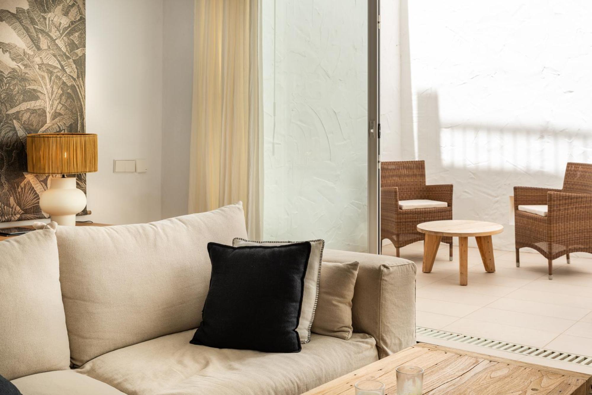 Vivienda Casares Apartment Estepona