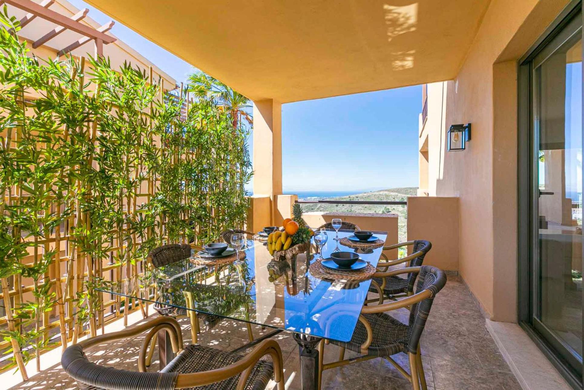 Elegante Piso En Benahavis Con Vista Al Mar Appartement *