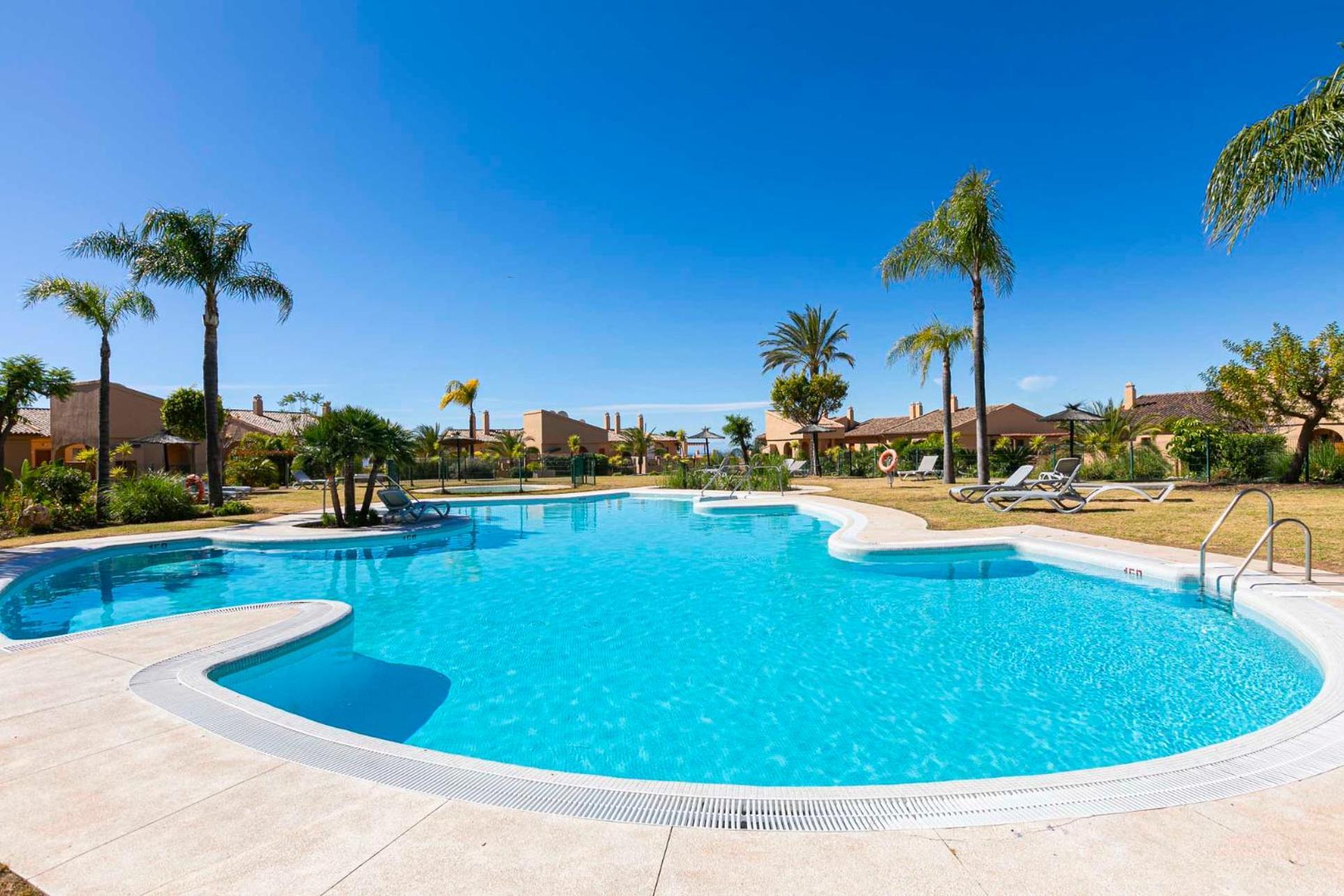 Appartement Elegante Piso En Benahavis Con Vista Al Mar
