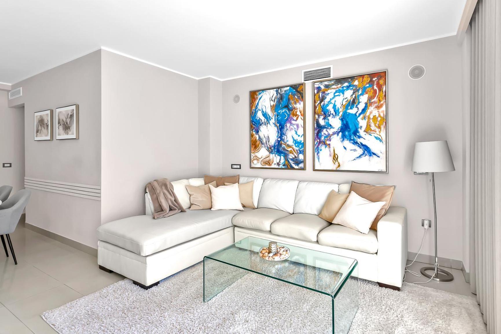 Luxury Penthouse Next To Marbella Apartment