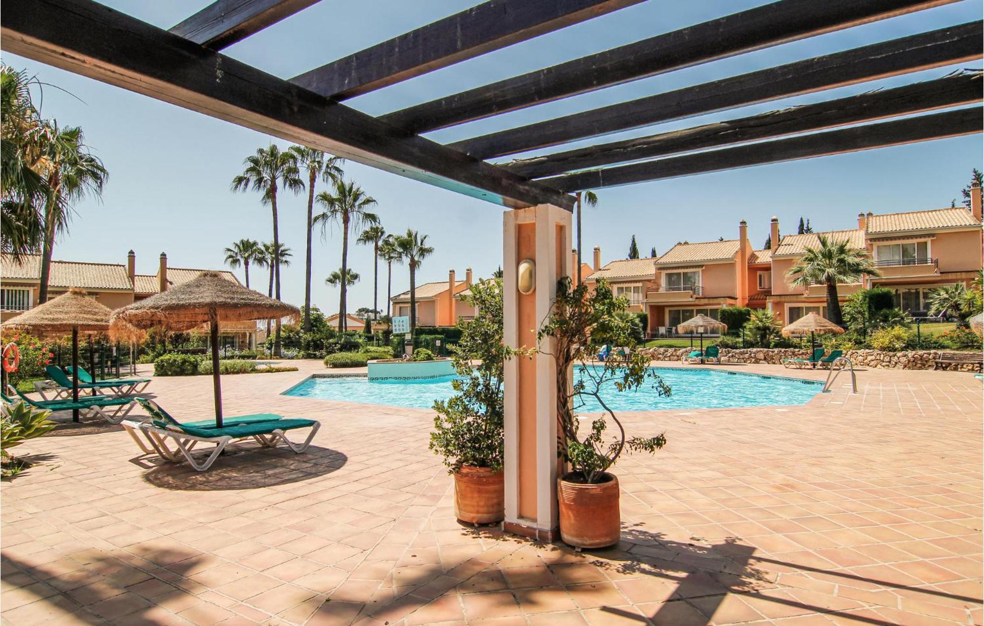 3 Bedroom Cozy In Malaga Holiday home Estepona