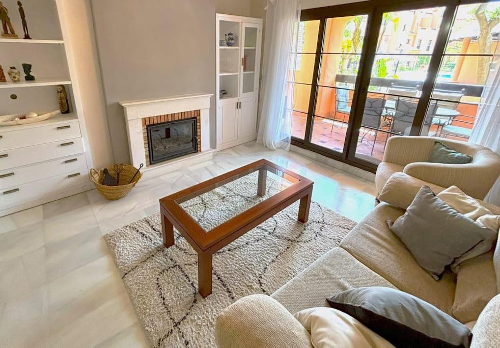 Evans Realty Ax Playa & Piscinas & Garaje Apartment Estepona