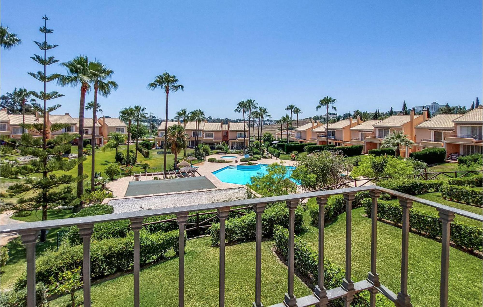 Holiday home 3 Bedroom Cozy In Malaga Estepona