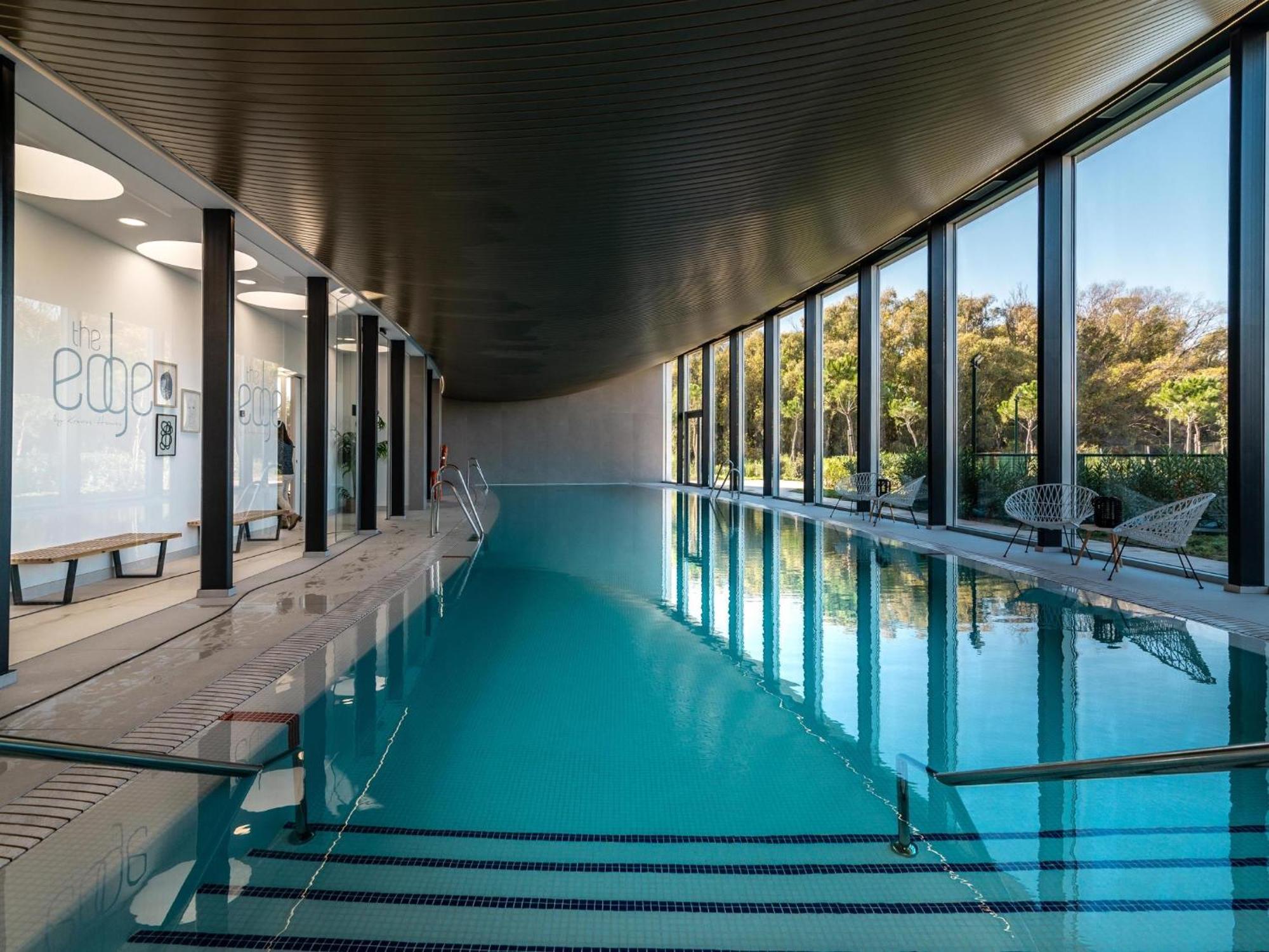 Vacation Marbella I Live On The Edge Of The Sea, New Beachfront Condo, Padel Courts, Gym, Sauna, Luxury And 24-7 Security Appartement *