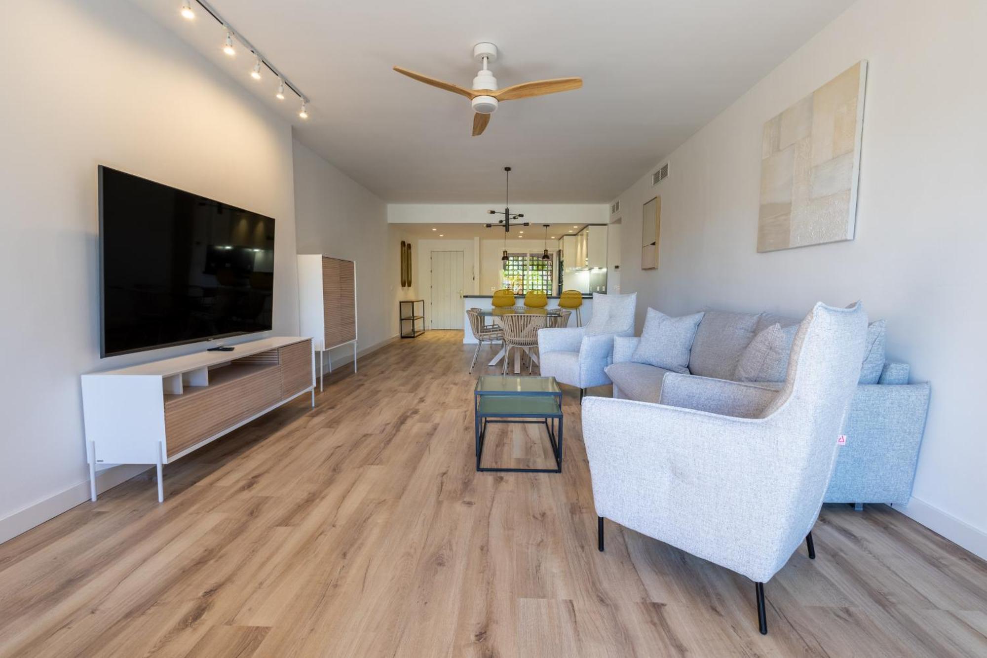 Homity Holidays - - La Cartuja Golf Apartment *