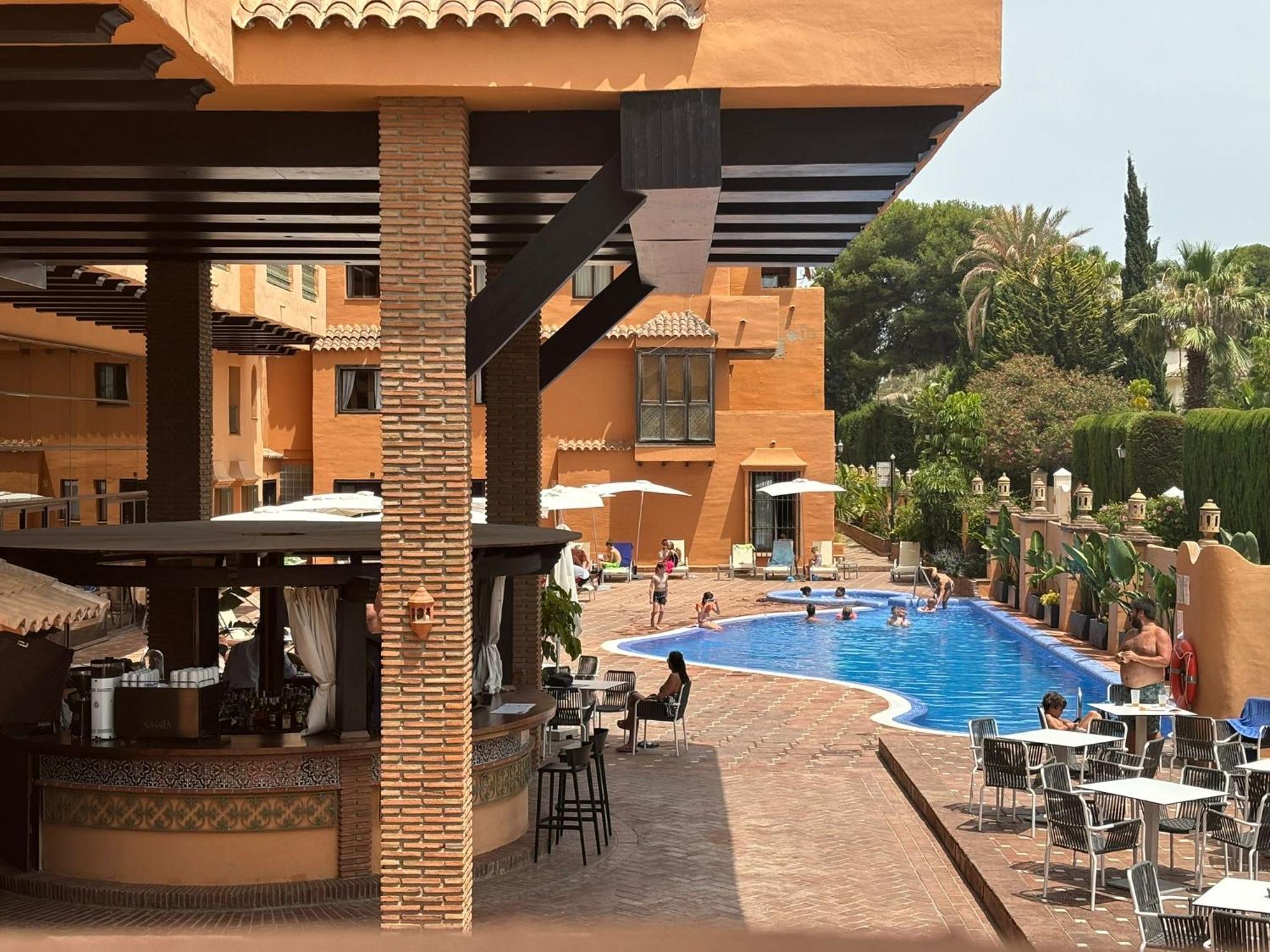 Charming Paraiso Apartment
