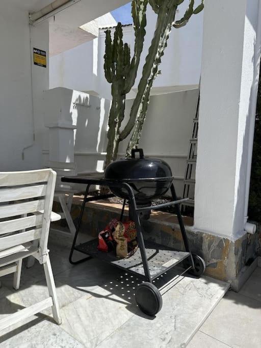 Con Barbacoa Y Piscina *