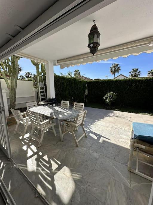 Ferienhaus Con Barbacoa Y Piscina Estepona