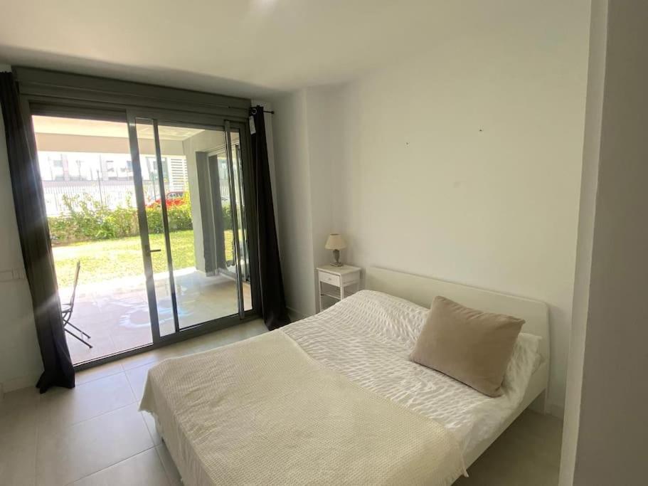 Precioso En Vanians Garden Apartment Estepona