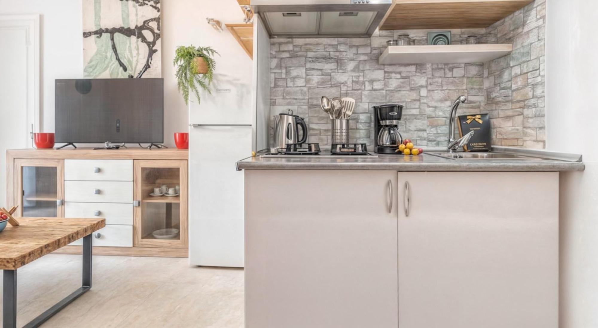 Flores Apartment-coastal Refuge By The *