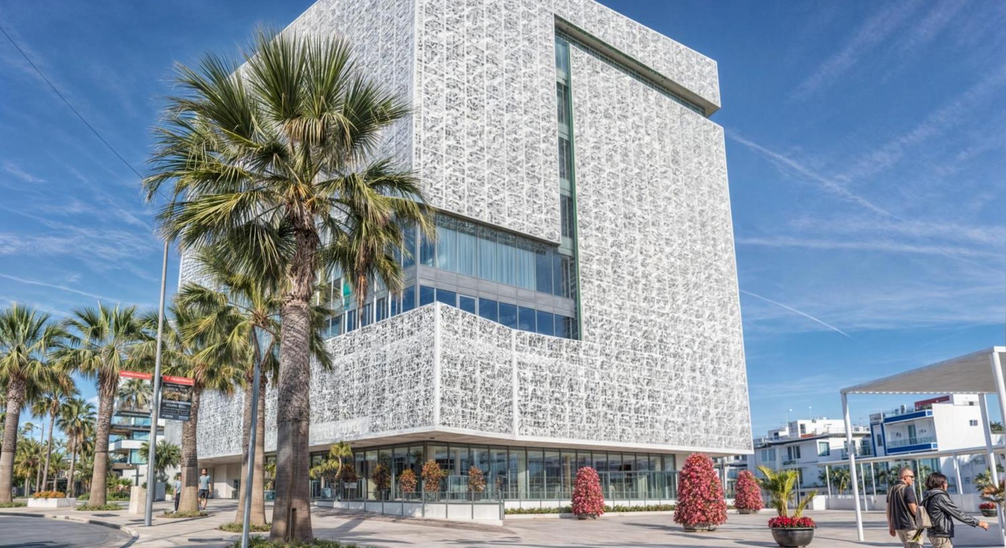 Flores Apartment-coastal Refuge By The * Estepona