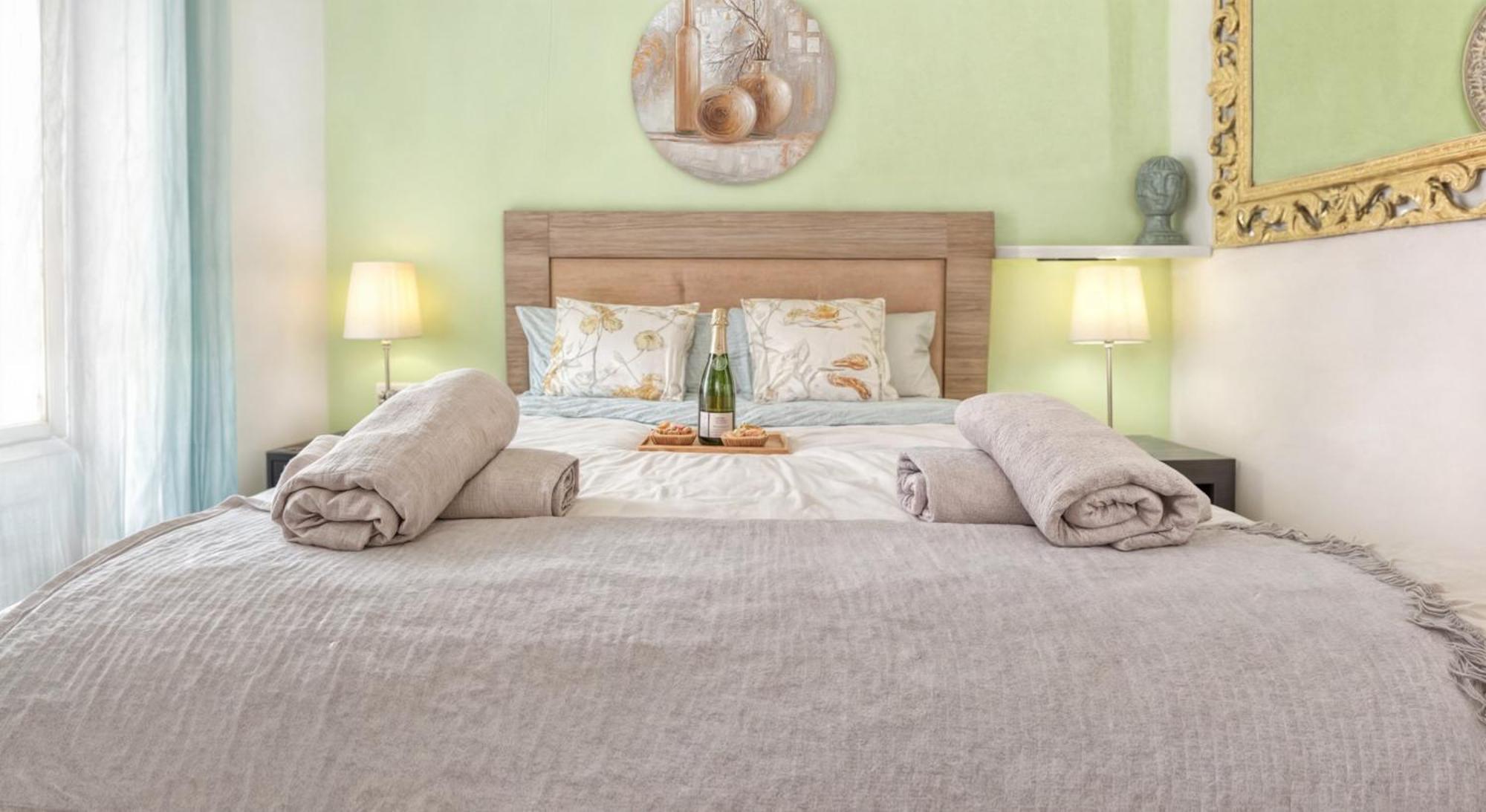 Apartment Flores Apartment-coastal Refuge By The *