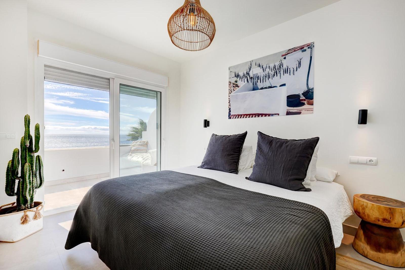 Apartamento Dalia - Gerenoveerd Direct Aan Zee Estepona