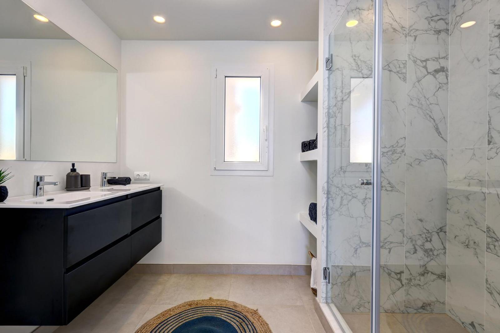 Dalia - Gerenoveerd Direct Aan Zee Apartamento
