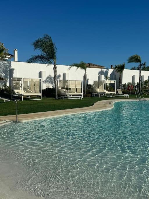 Lovely Two Bedroom With Panoramic Sea Views Apartamento