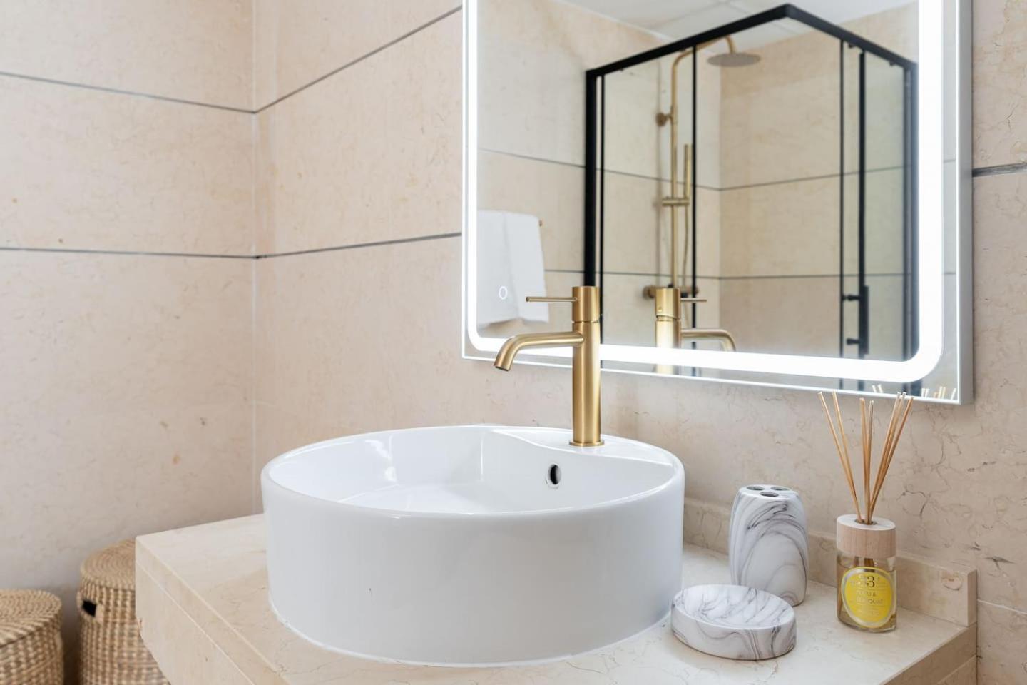 Penthouse Met Geweldig Zeezicht