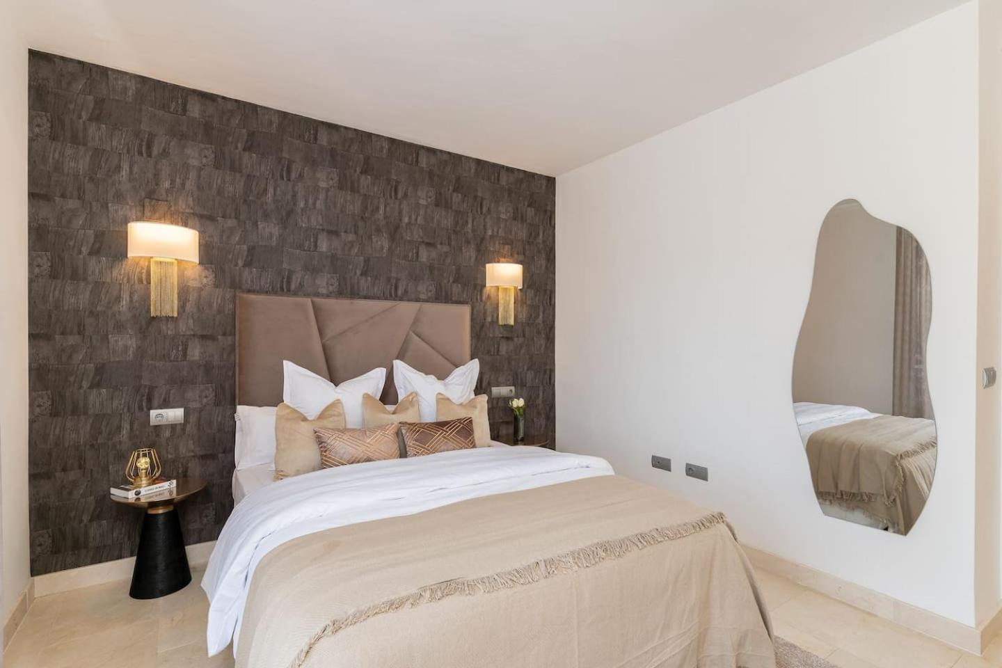 Penthouse Met Geweldig Zeezicht Apartment
