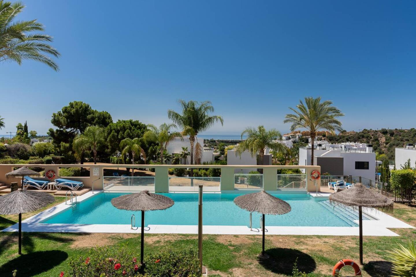 Penthouse Met Geweldig Zeezicht Estepona